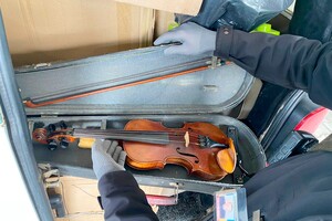 На границе в Одесской области у мужчины обнаружили скрипку Страдивари фото 3