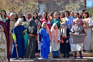 Легионеры и суд над Христом: в Одессе состоялась пасхальная реконструкция фото 2