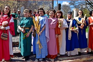 Легионеры и суд над Христом: в Одессе состоялась пасхальная реконструкция фото 7