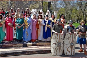 Легионеры и суд над Христом: в Одессе состоялась пасхальная реконструкция фото 15