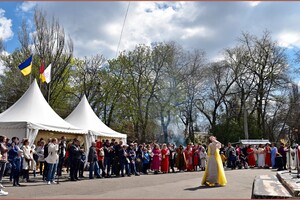 Легионеры и суд над Христом: в Одессе состоялась пасхальная реконструкция фото 21