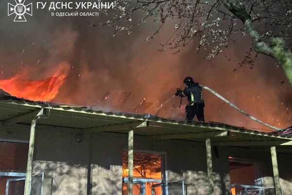 Ночью РФ атаковала Одесскую область дронами: есть прилет по объекту инфраструктуры фото 4