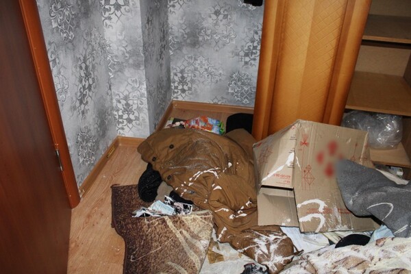 Загорнув тіло у килими з порошком: одесита затримали за вбивство біженця з Бахмута фото
