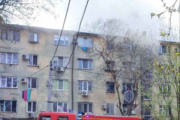 Через куріння на пожежі в Одесі загинули двоє людей фото 1