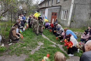В Одесской области простились с погибшим Виталием Холодовым фото 6