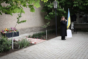На Одещині відкрили меморіальну дошку загиблому захиснику Маріуполя фото 5