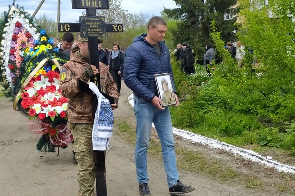 На фронте погибли два жителя Одесской области фото 14