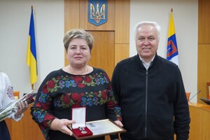 В Одесі "За оборону України" нагородили волонтерів, підприємців та військового фото 18