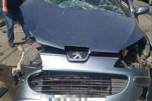 Серьезное ДТП на Колонтаевской: пострадали три человека фото 1