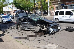 Серьезное ДТП на Колонтаевской: пострадали три человека фото 2