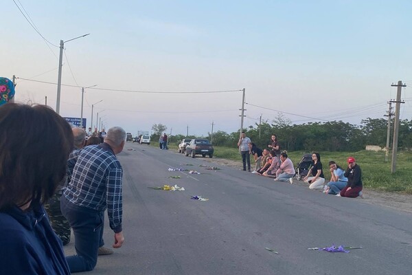 На Одещині попрощалися з бойовим медиком Романом Воробйовим фото 2