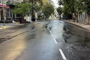 В центре Одессы обустраивают еще одну платную парковку фото 1