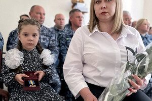 В Одесской области семьям погибших пограничников вручили государственные награды фото 4