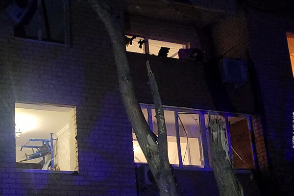 Трое погибших и более десяти раненых: итоги ночной атаки дронов по Одессе фото