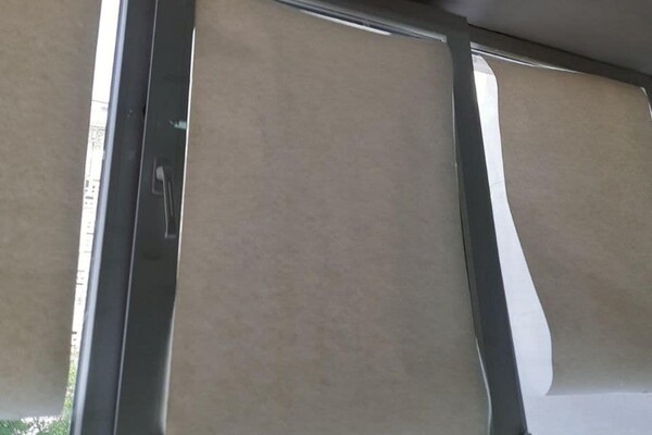 От ночной атаки дронов в Одессе пострадали несколько школ и детских садов фото