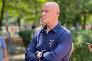 От ночной атаки дронов в Одессе пострадали несколько школ и детских садов фото 1