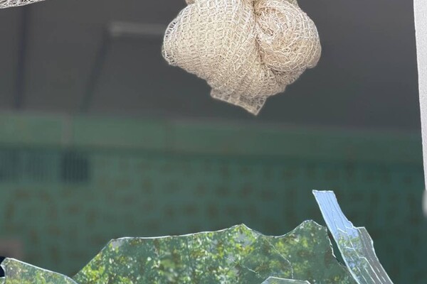 От ночной атаки дронов в Одессе пострадали несколько школ и детских садов фото 4