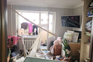Коммунальщики ликвидируют последствия теракта в Одессе фото 1