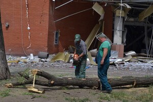 Как прошли первые минуты после ракетной атаки по Одессе: видео полиции фото 4