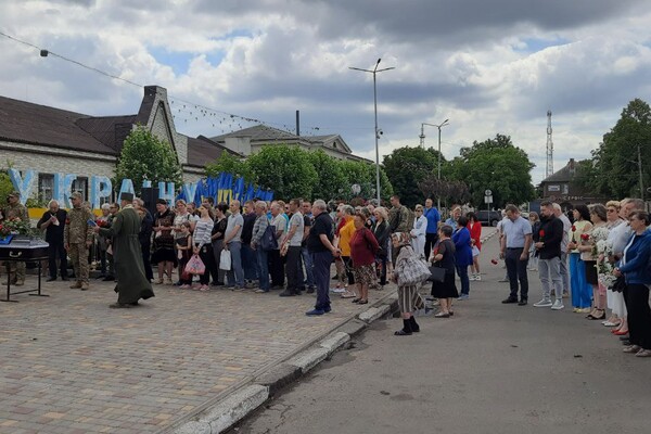 В Одесской области попрощались с погибшим воином Дмитрием Боровским  фото 1