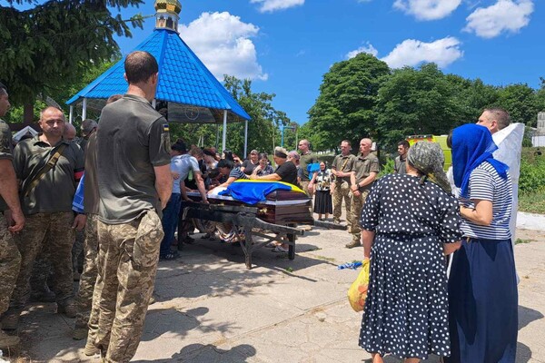 На Одещині попрощалися із загиблим воїном Андрієм Кошельовим фото 9