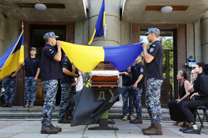 В Одессе простились с двумя погибшими героями, которые защищали страну фото 5