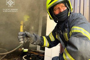 В Одессе спасли завод от пожара фото 1