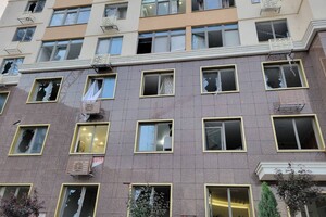 Огромные воронки и сотни разбитых окон: в ГСЧС показали последствия атаки по Одесской области фото 11