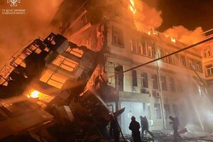 Подробности атаки по админзданию в Одессе: есть погибший (обновлено) фото 20