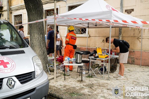 Нічна атака по Одесі: під завалами знайшли тіло однієї людини фото 5