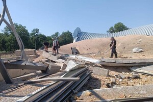 Ночная атака Одесской области:полицейские и прокуроры документируют последствия удара (обновлено) фото 3