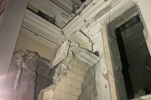 Зруйновані собор і житлові будинки, є загиблий та поранені: подробиці нічної атаки на Одесу фото 8