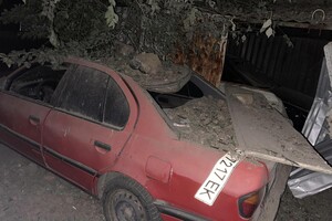 Зруйновані собор і житлові будинки, є загиблий та поранені: подробиці нічної атаки на Одесу фото 11