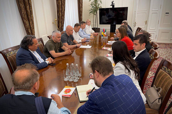 Мэр Одессы обсудил с итальянской делегацией разрушения наследия ЮНЕСКО фото 3