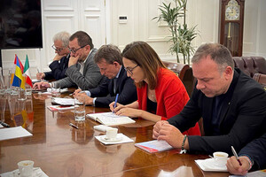 Мэр Одессы обсудил с итальянской делегацией разрушения наследия ЮНЕСКО фото 4