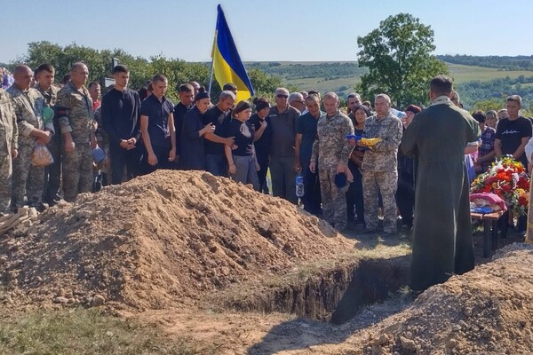 На Одещині попрощалися з молодшим сержантом, який загинув на Донецькому напрямку фото 3