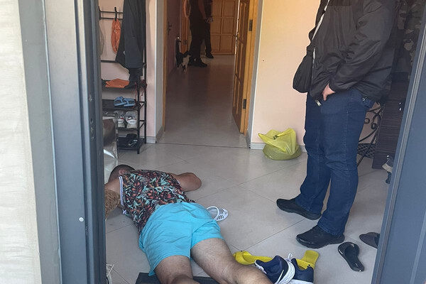 В Одессе задержали полицейского, который открыл шесть борделей фото 5