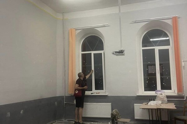 Из-за ночной атаки на центр Одессы пострадали почти 300 домов: из них один памятник архитектуры (обновлено) фото 1