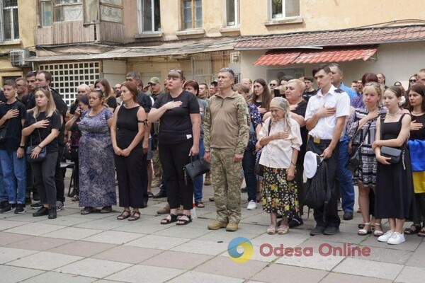 В Одессе простились с двумя бойцами 126 бригады ТРО фото 3