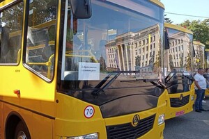 Одеська область отримала другу партію нових автобусів фото 1