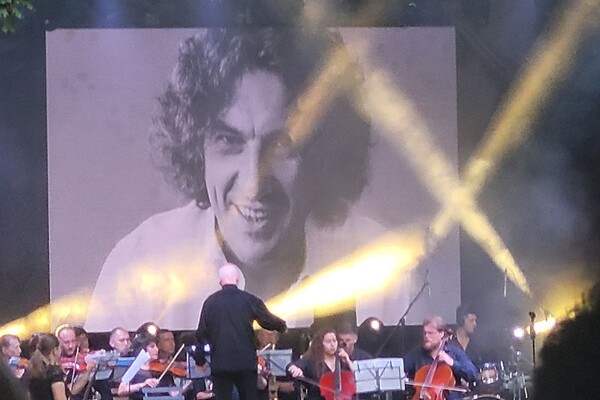 Ювілей легенди: в Одесі відбувся концерт до 55-річчя Кузьми Скрябіна фото 3
