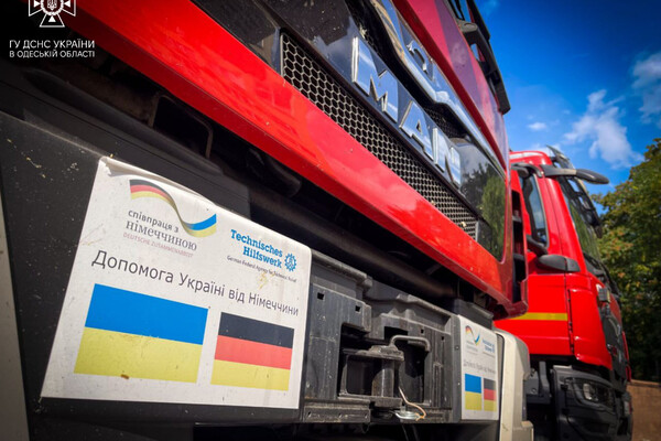 Німеччина передала Одесі два спецавтомобілі: серед них двометрова автодрабина фото 5