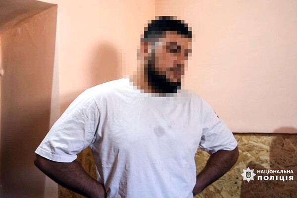 В Одесі іноземець із в'язниці керував викраденнями людей фото