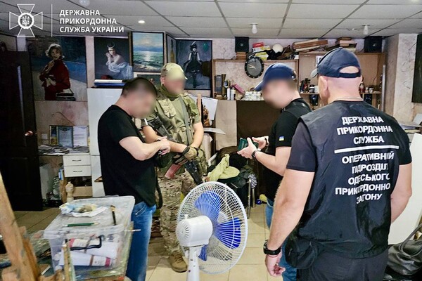 На Одещині затримали вчителя-мистецтвознавця, який нав'язував дітям російську пропаганду фото 2