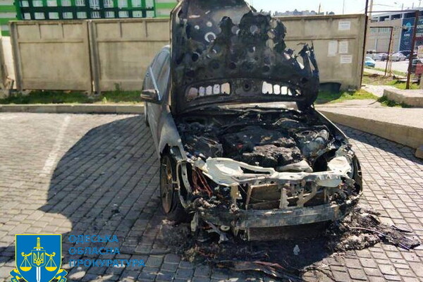 Экс-пожарный спасатель и два его собщника&nbsp;в Одессе поджигали авто на заказ фото 2