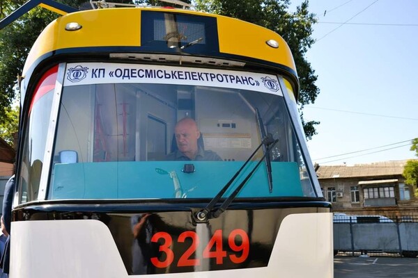 В Одессе выпустили первый трамвай с системой кондиционирования салона фото 3