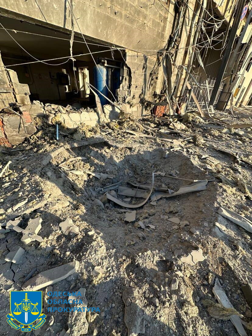Зруйновані морвокзал та готель: прокуратура розпочала розслідування нічного обстрілу Одеси фото 2