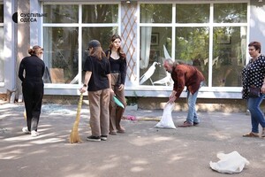 Від російської атаки в Одесі постраждали підприємство та виставкова зала фото 6