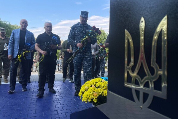 У День захисників та захисниць України в Одесі вшанували пам'ять загиблих Героїв фото