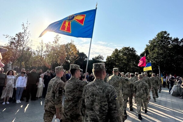 У День захисників та захисниць України в Одесі вшанували пам'ять загиблих Героїв фото 2